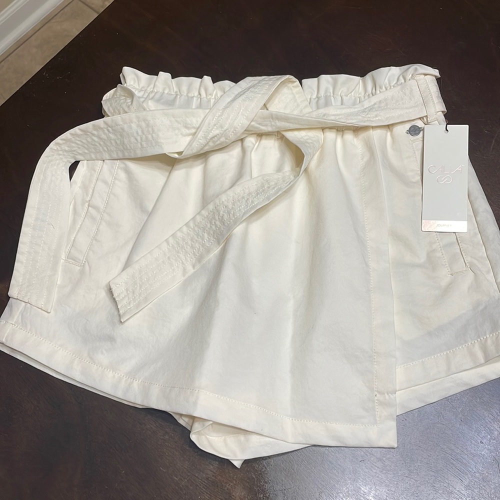 XS Calia by Carrie Underwood Skort.